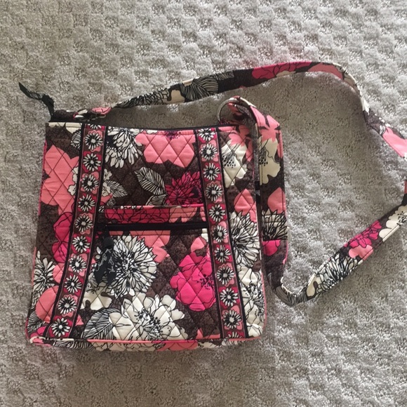 Vera Bradley purse - Picture 1 of 3